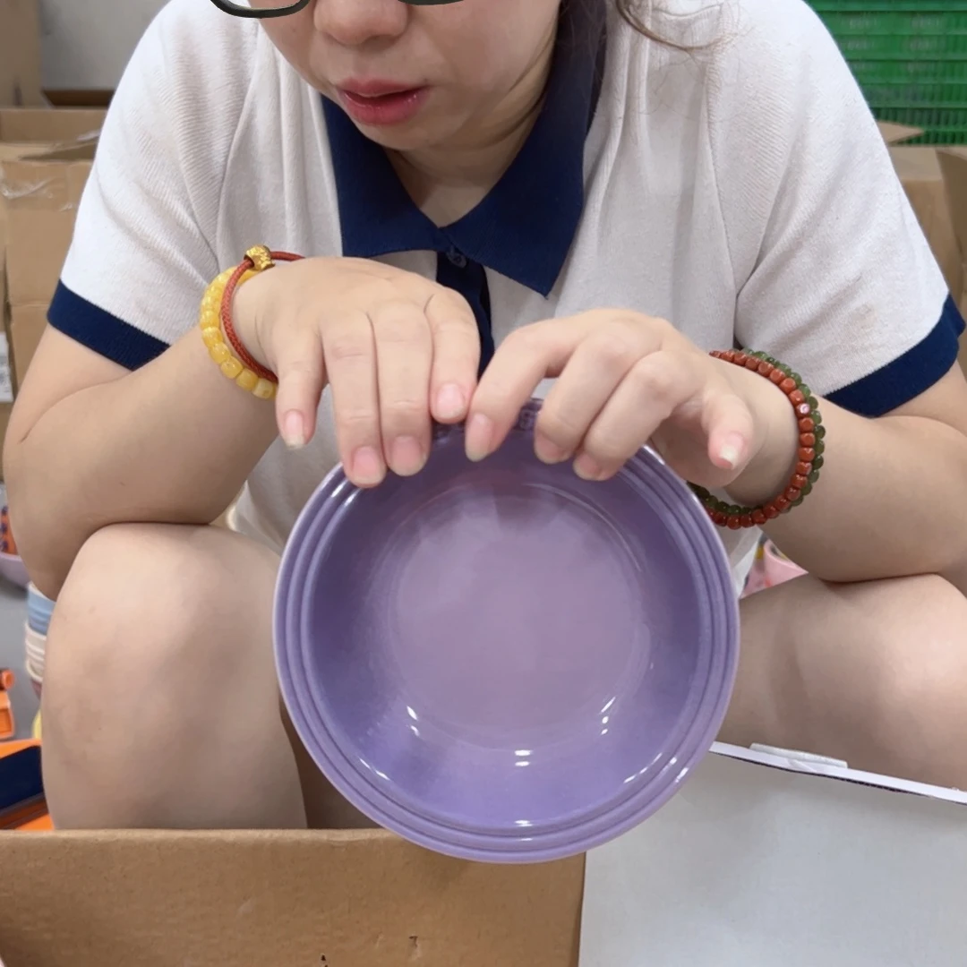 小姐姐家瓷器好漂亮鸢尾紫小草