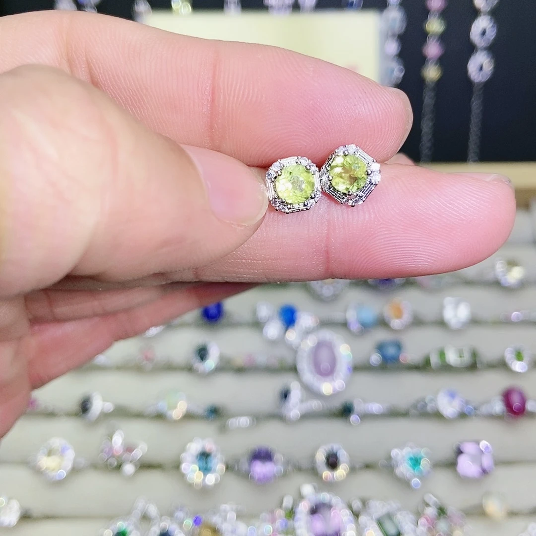 【闪购商品】未镶嵌耳饰橄榄石