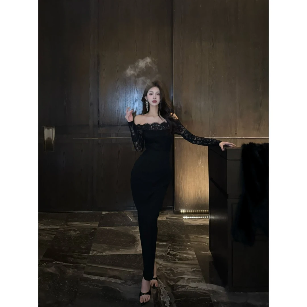 蕾丝拼接一字肩黑色长袖连衣裙秋冬新款气质修身显身材包臀长裙