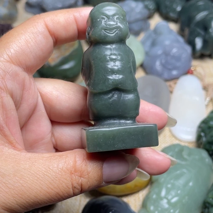 和田玉未镶嵌颈饰处理价