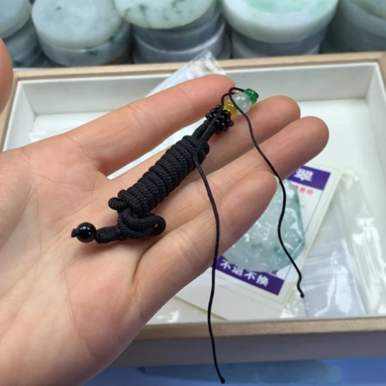 翡翠裸石美****伴翡翠边角料