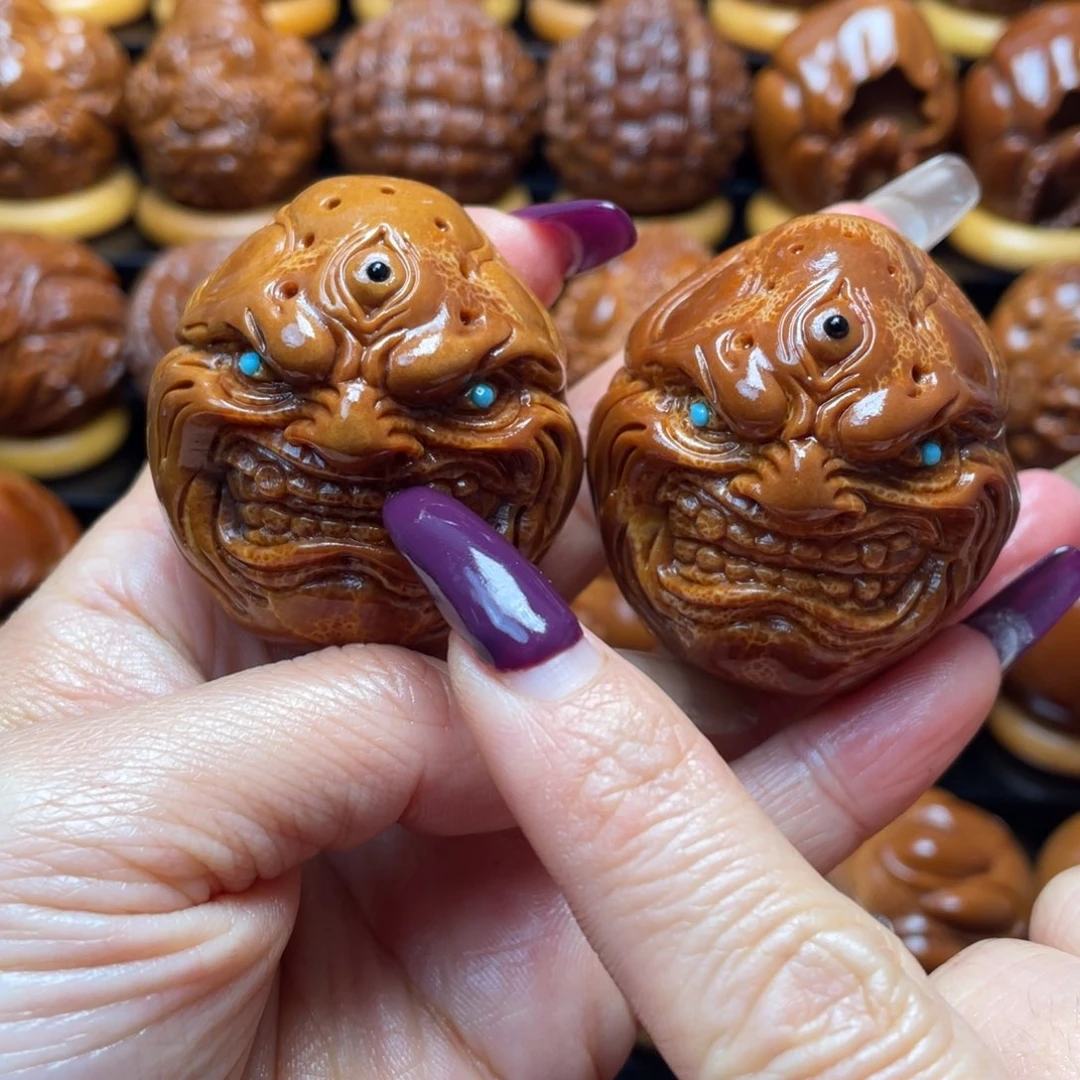 拥****橄榄核把件橄榄球