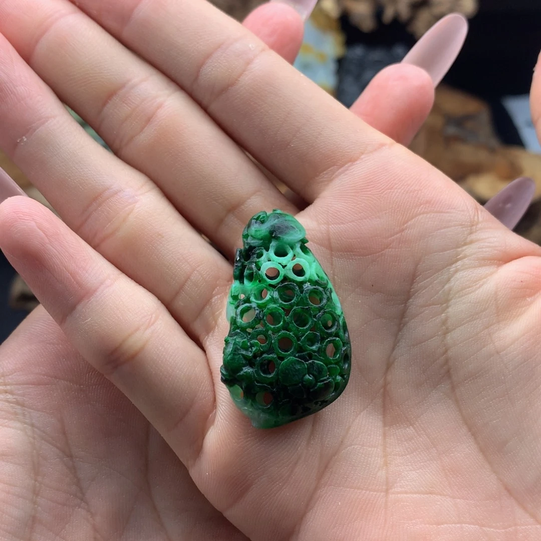 定制翡翠未镶嵌翡翠