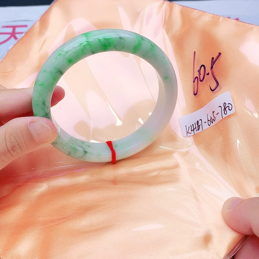 翡翠未镶嵌手镯我