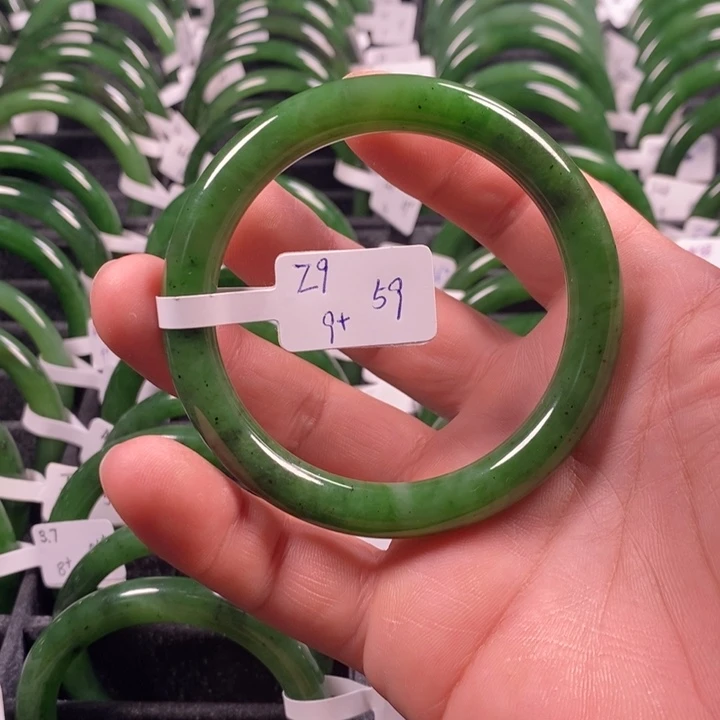 和田玉（碧玉）手镯未镶嵌59+