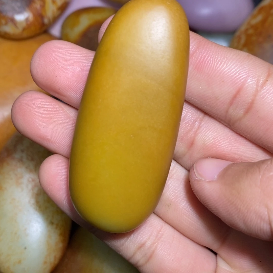 和田玉未镶嵌珠宝奇石