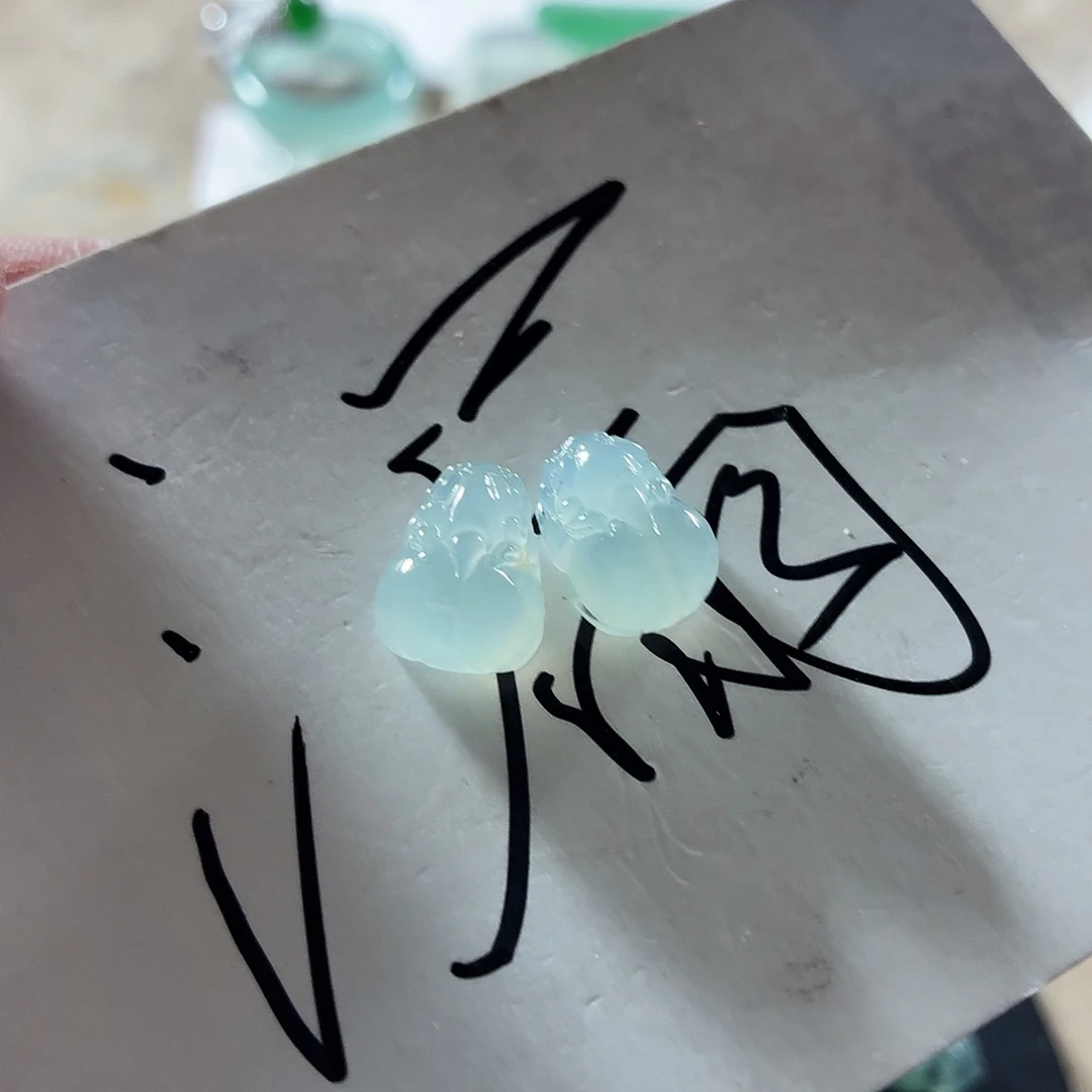 开***菜翡翠未镶嵌颈饰翡翠