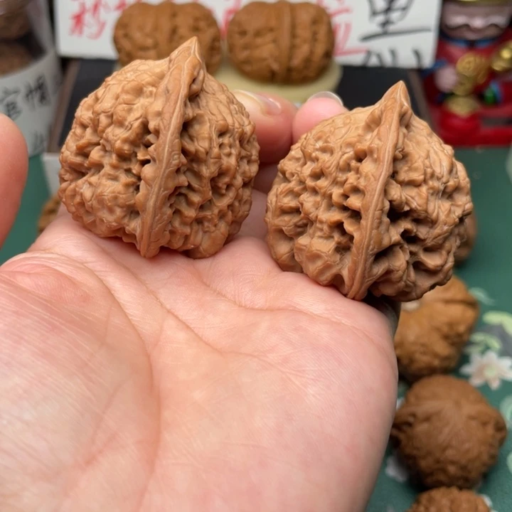 【闪购商品】文玩核桃吊坠46全品官帽