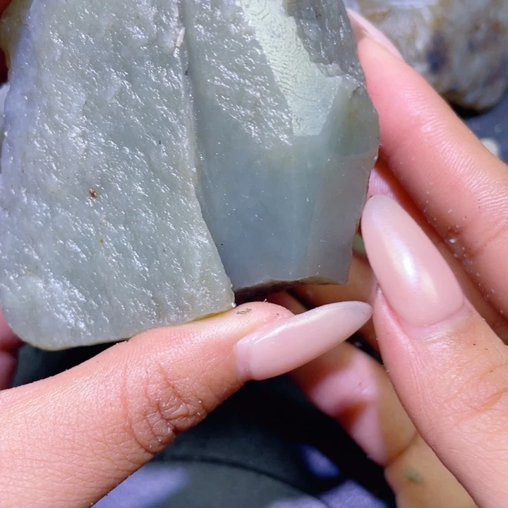 和田玉未镶嵌珠宝半成品