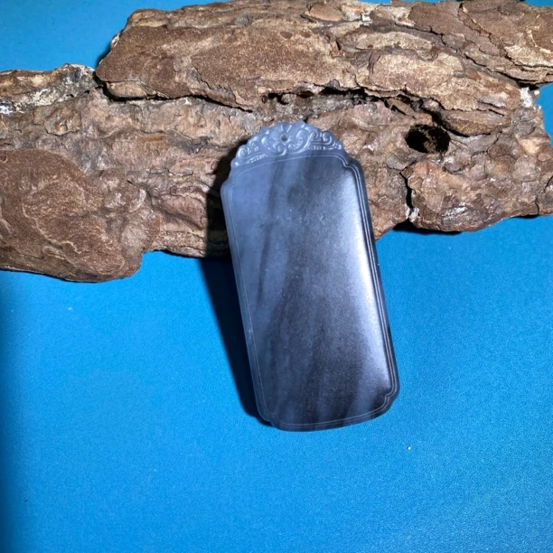 新疆和田玉籽青花无事牌