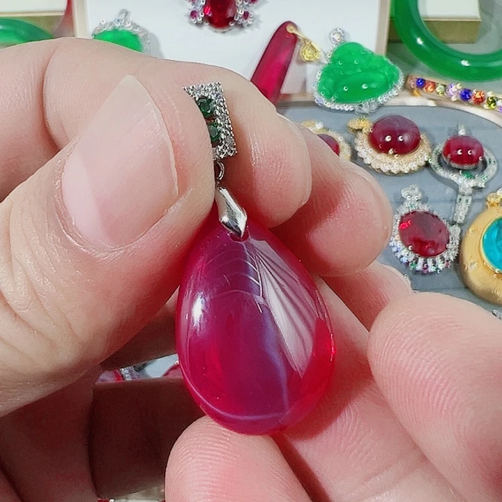 非金属红色蓝色满镶嵌大宝贝