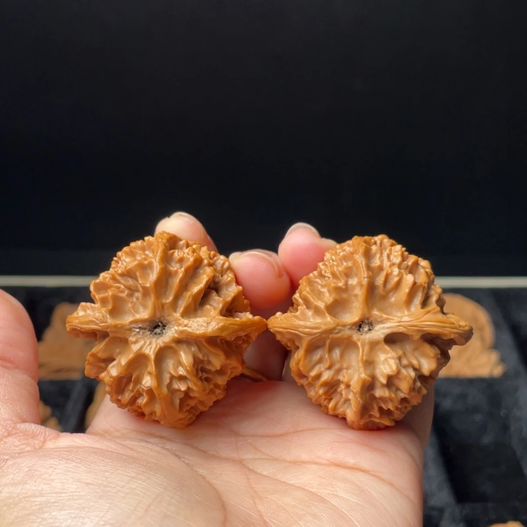 文玩核桃吊坠42三角苹果