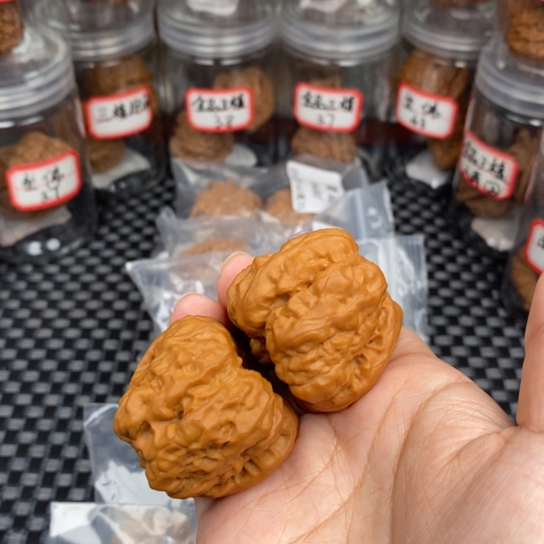 吊坠桃核40蛤蟆头打底