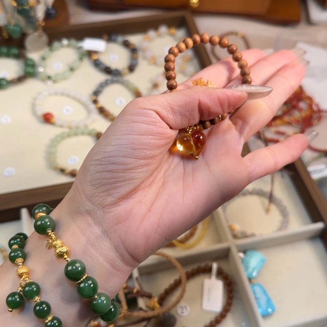 ****.和田玉（糖玉）未镶嵌手链