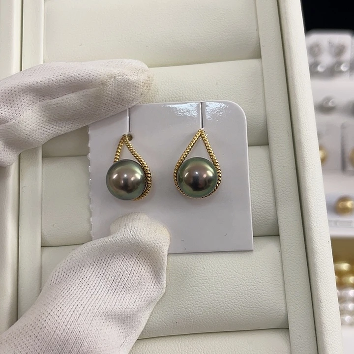 18K金镶嵌耳饰海水珍珠9-10mm