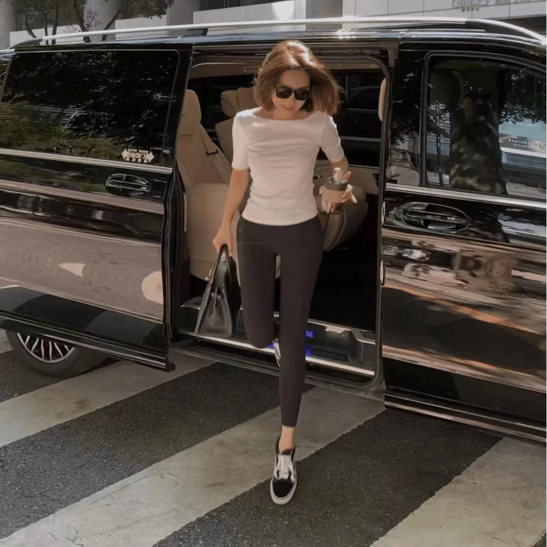 2025夏季新款外穿白色修身短袖上衣女时尚高腰显瘦显腿长裤子套装