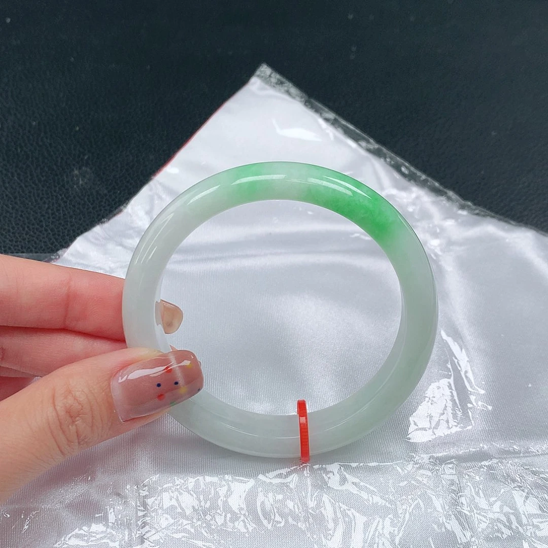 未镶嵌手镯翡翠129