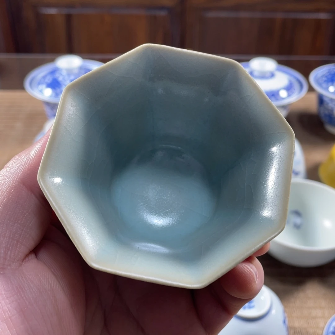 明月款汝窑粉青开片八方杯