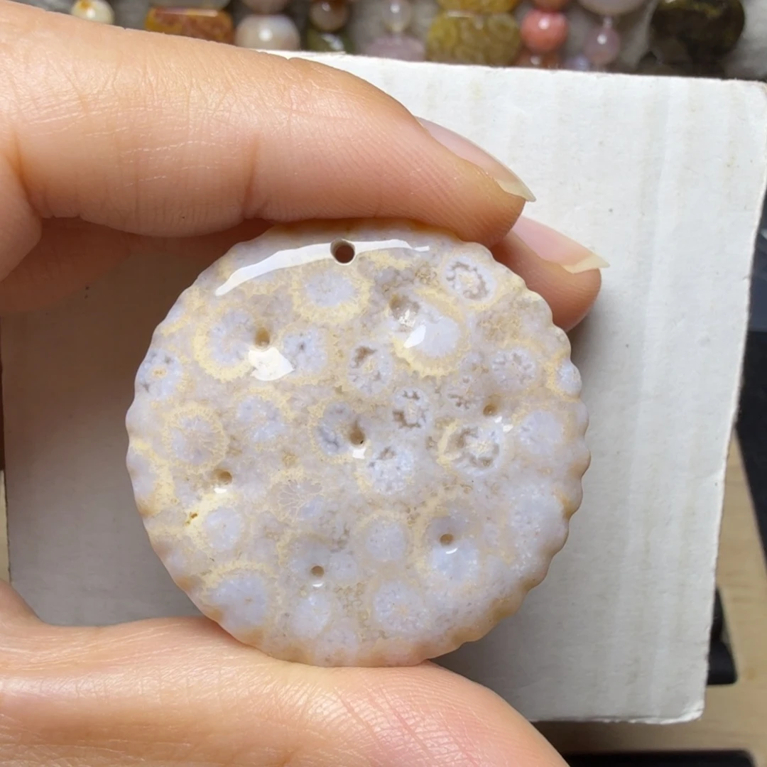 硅化玉未镶嵌饼干，微瑕特价