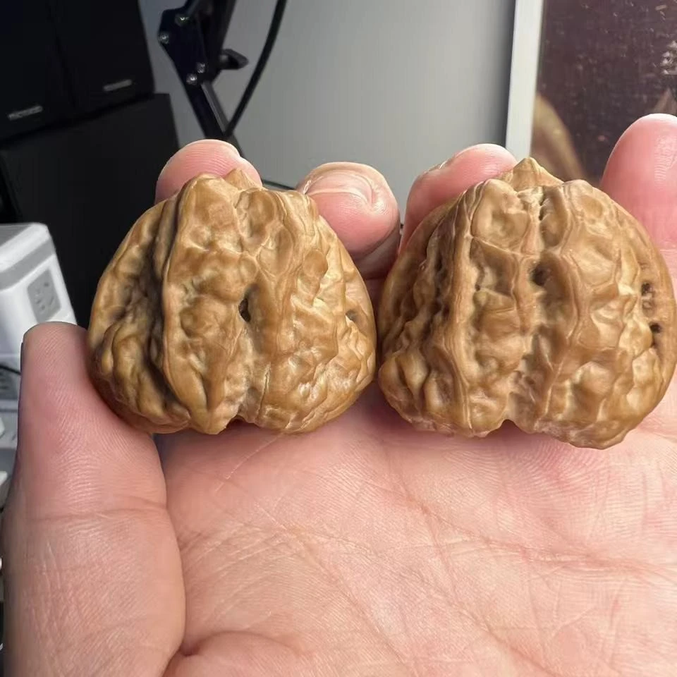 40尺三角蛙文玩核桃
