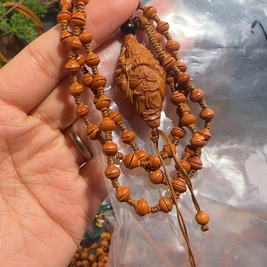 L***记橄榄核手串/手链福利待遇