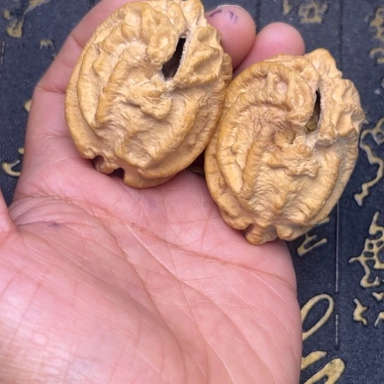 把件文玩核桃鬼脸