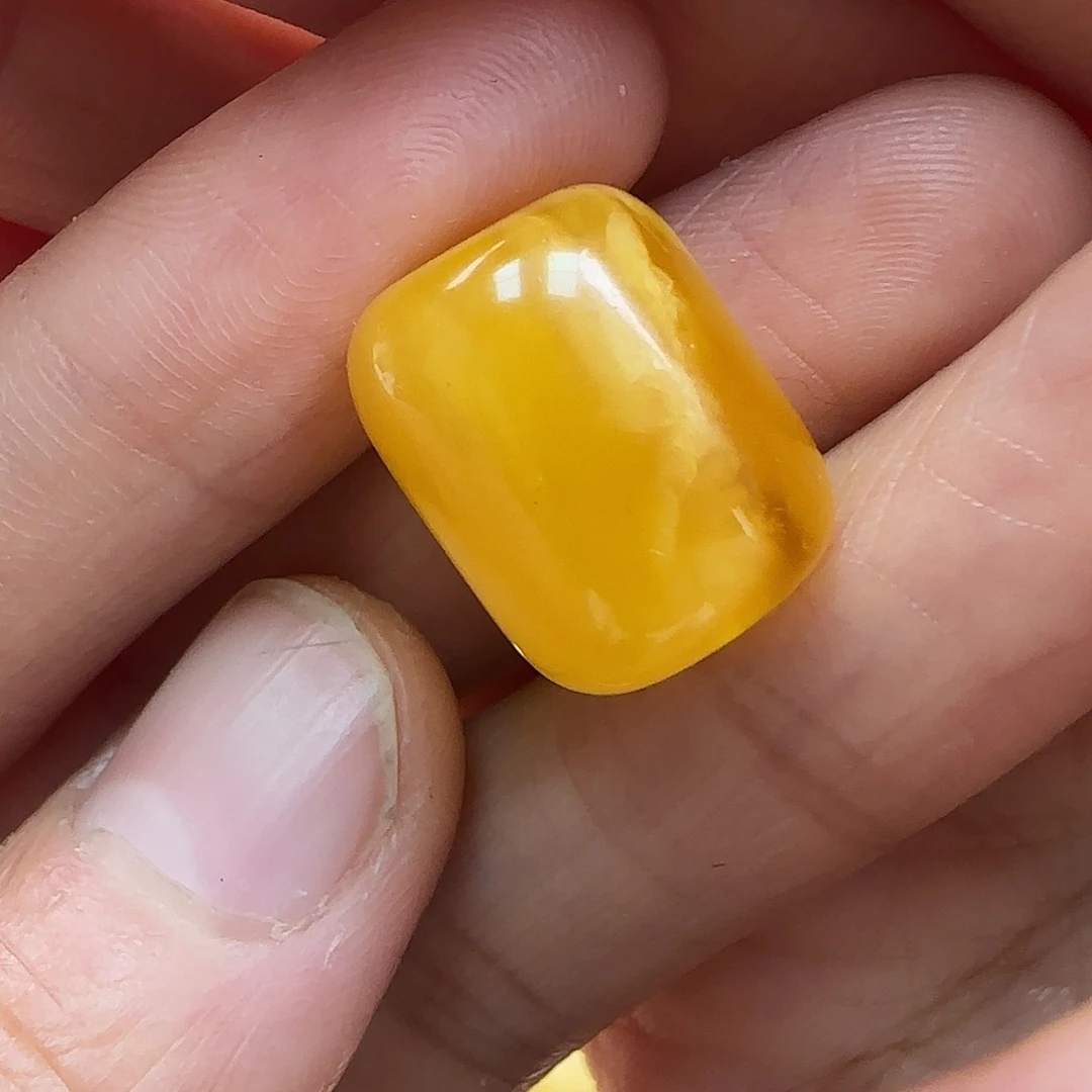 蜜蜡未镶嵌珠宝奇石
