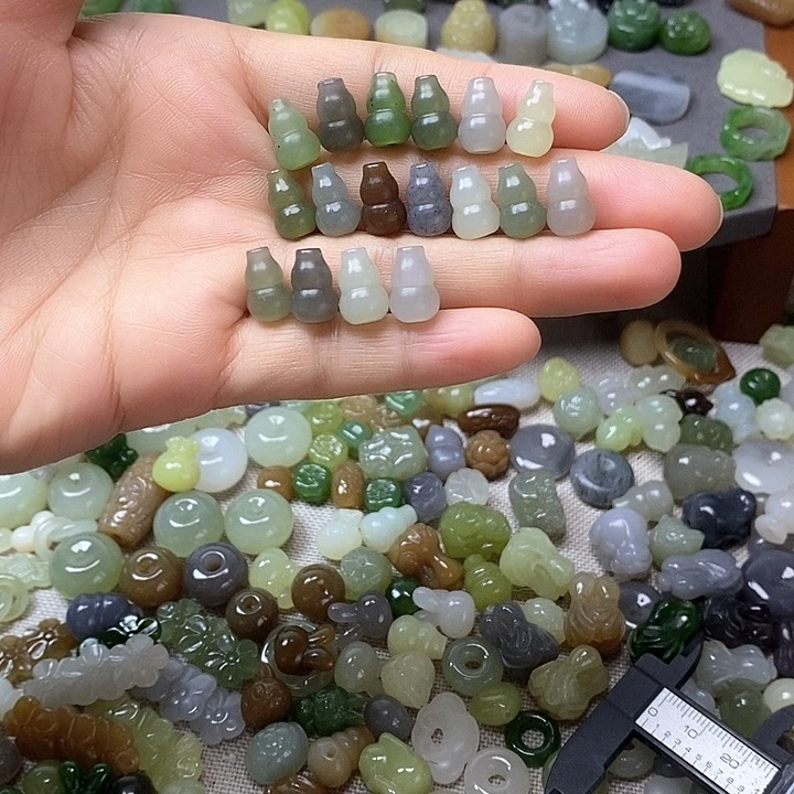 未镶嵌和田玉挂件葫芦19.9一个多样性发其一