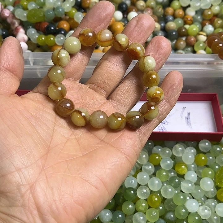 合金蛇纹石玉颈饰