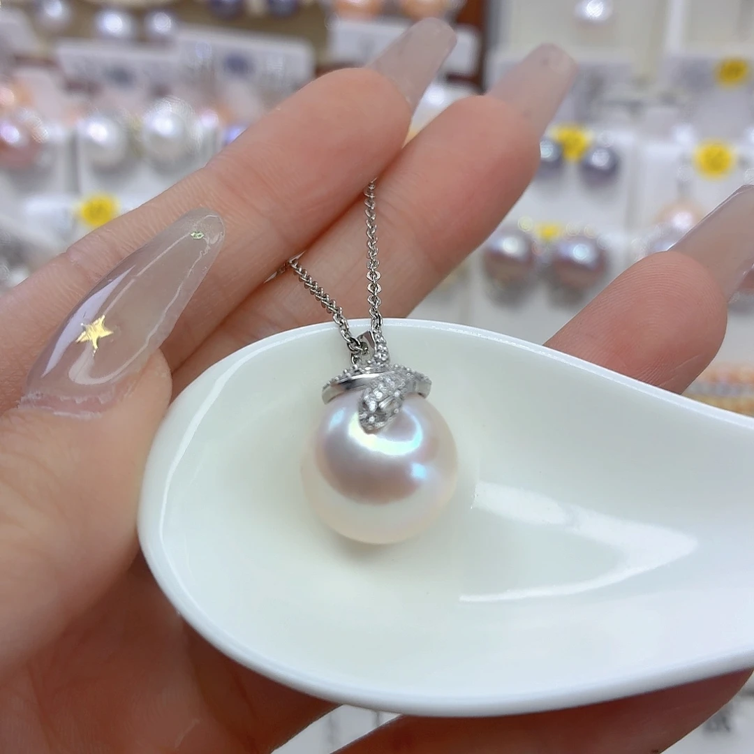 颈饰银S925镶嵌淡水珍珠