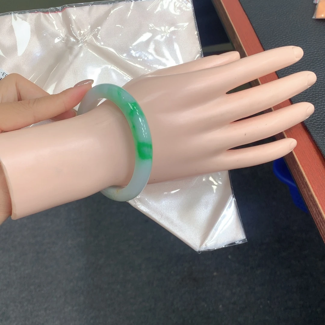 未镶嵌手镯翡翠翡翠