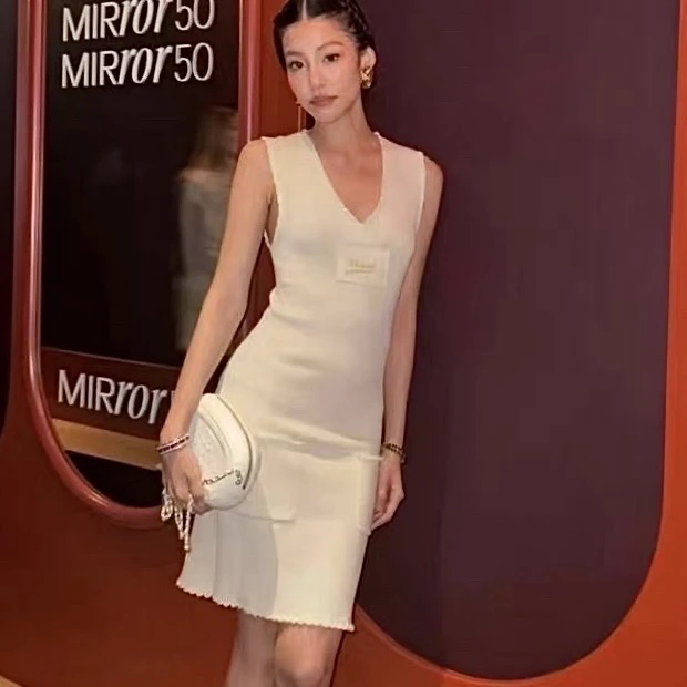 99新 Chanel/香奈儿 A100885/针织连衣裙/36码