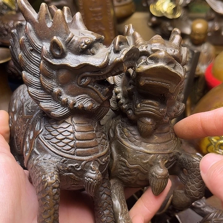 精美铜器批发档口