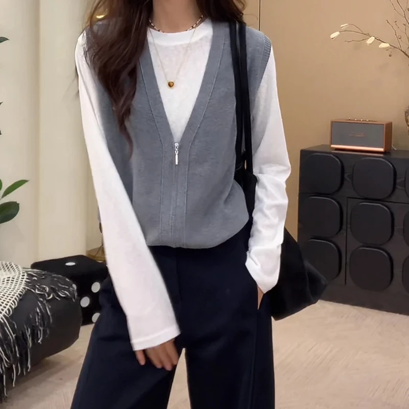 2025早秋新款韩系氛围感穿搭巨好看灰色针织马甲T恤叠穿两件套女