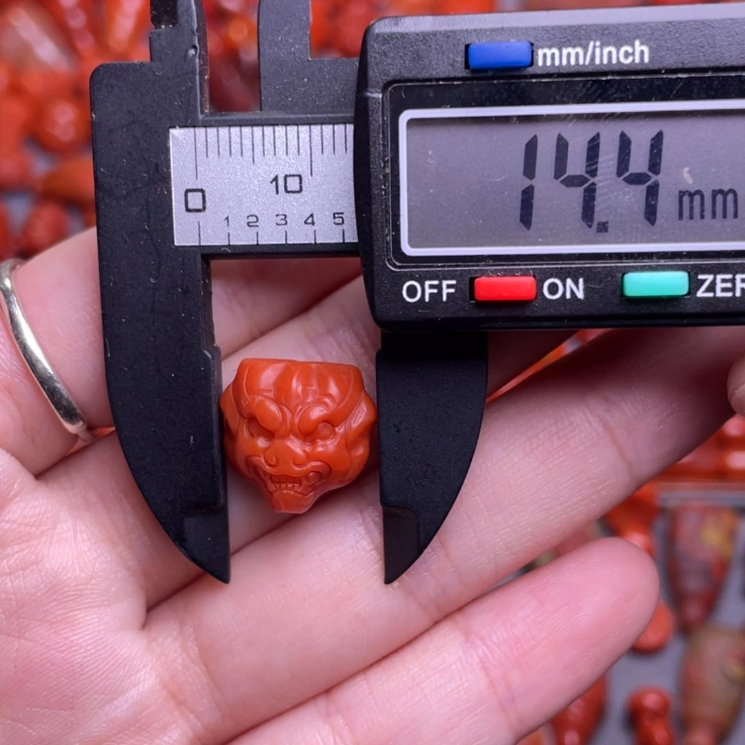 南红玛瑙配饰未镶嵌