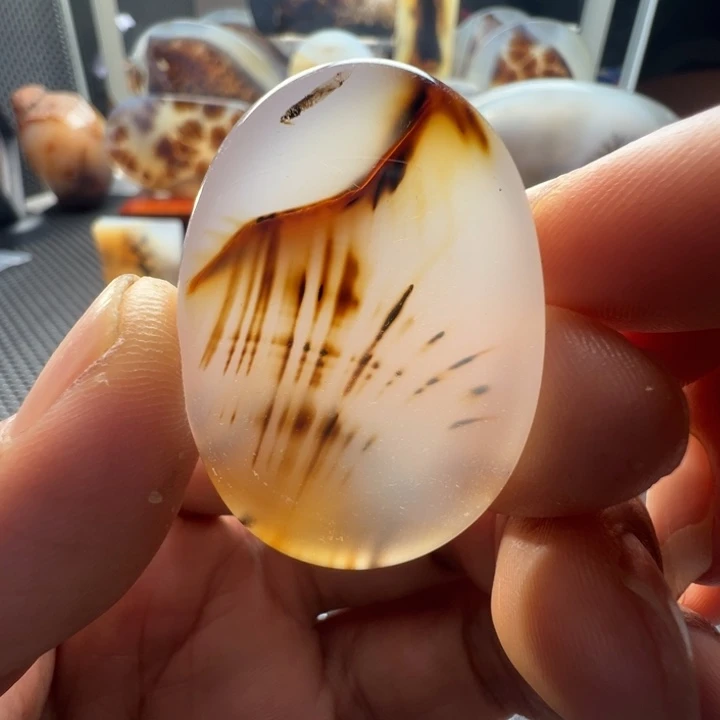 未镶嵌玛瑙/玉髓珠宝奇石