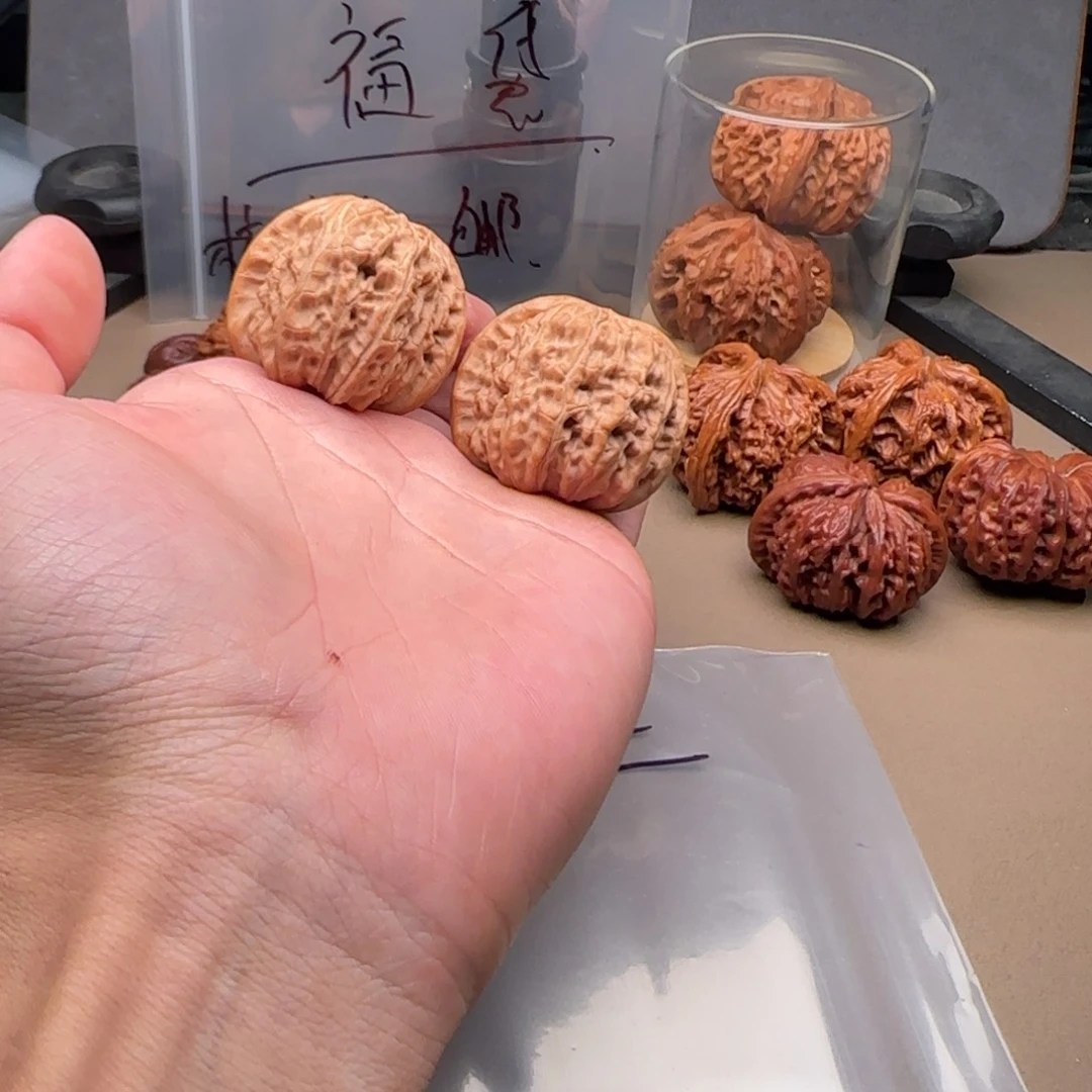 文玩核桃吊坠核桃