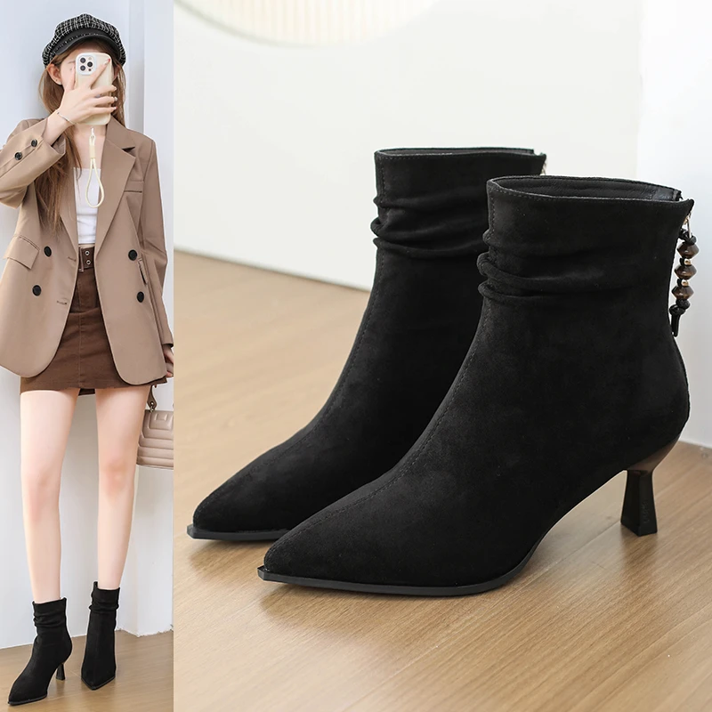 尖头韩版女中跟短靴不累脚高跟靴高跟裸靴冬季百搭