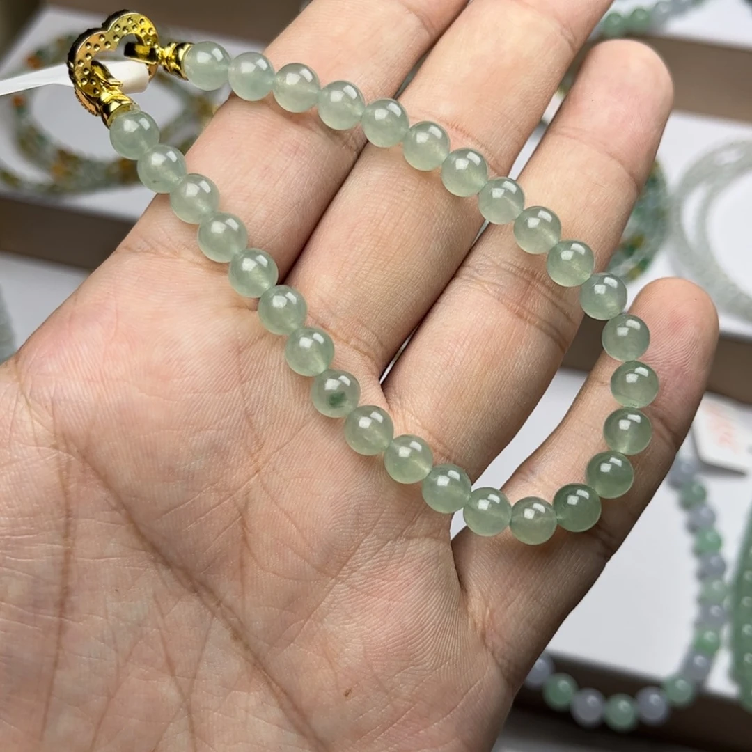 M***王翡翠未镶嵌颈饰122