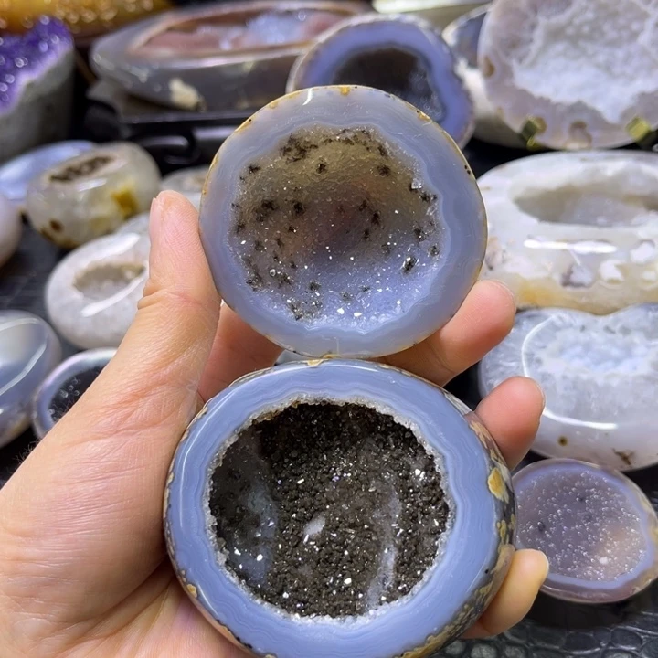 未镶嵌水晶珠宝半成品