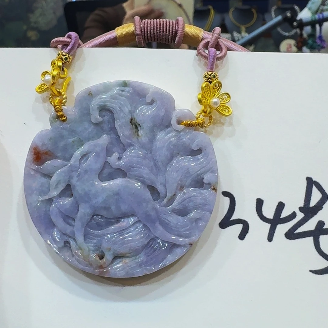 翡翠颈饰未镶嵌老坑