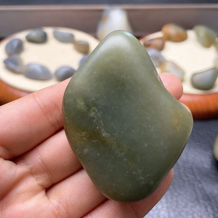 和田玉颈饰未镶嵌33