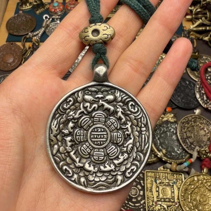 藏传文玩九宫如图