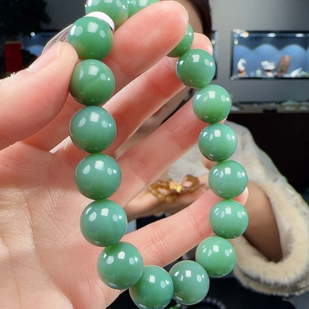 和田玉拍一发一未镶嵌