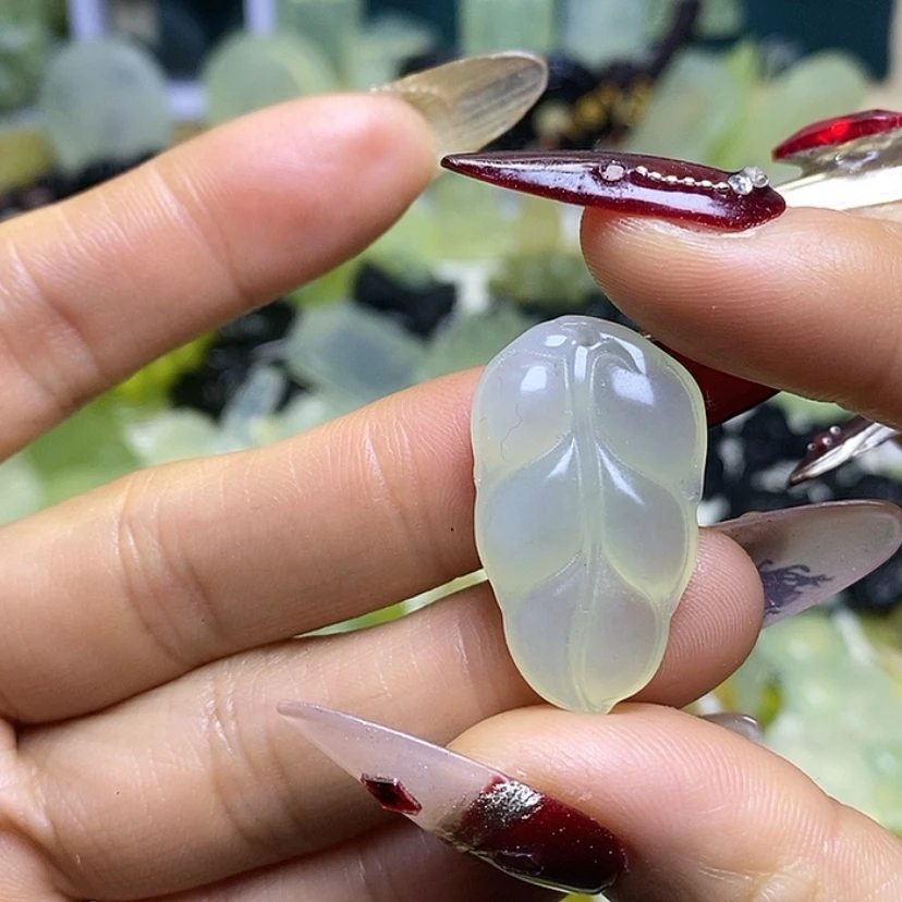 【闪购商品】蛇纹石玉颈饰未镶嵌