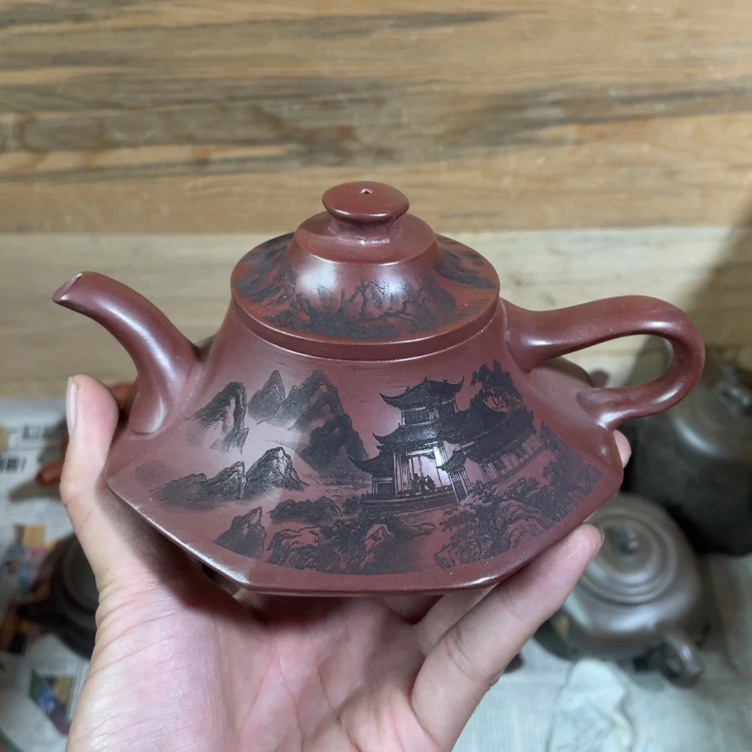 紫砂茶壶老厂紫砂壶一件。