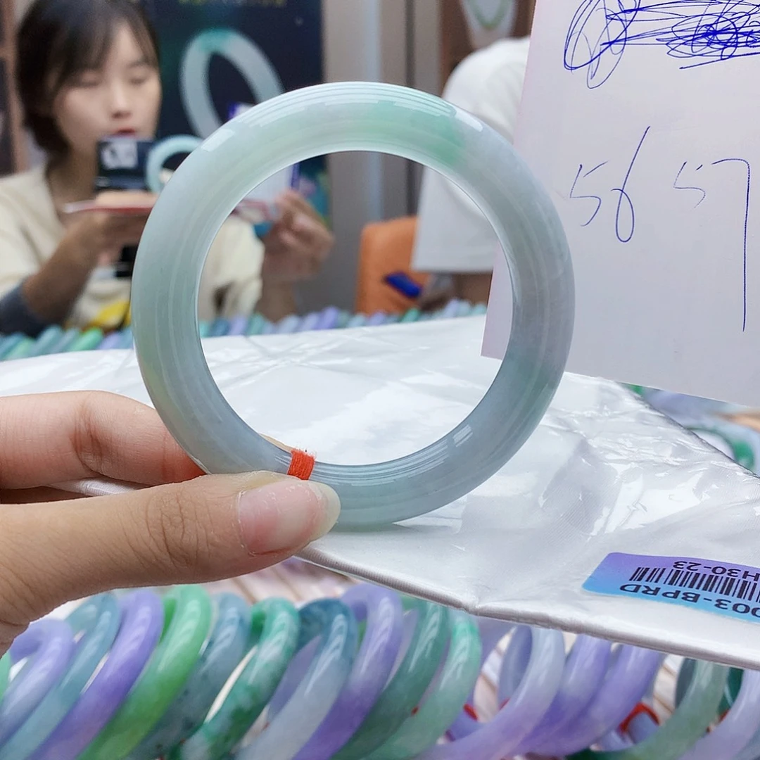 翡翠手镯未镶嵌r