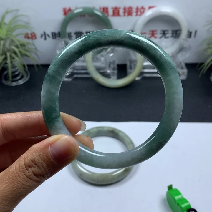 未镶嵌手镯翡翠34。 57.6圈