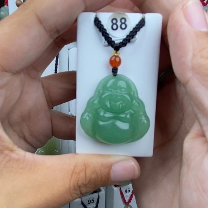 九***…石英质玉未镶嵌颈饰