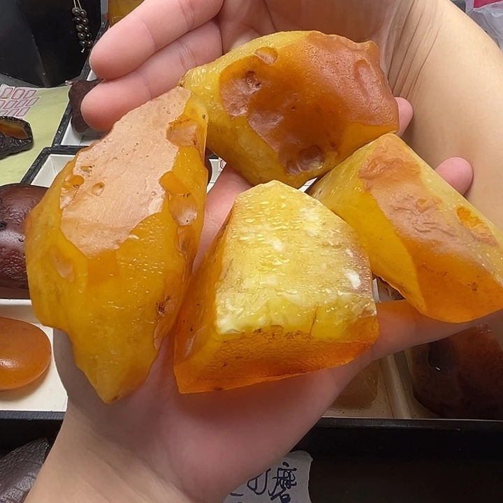 Z***Z未镶嵌定制琥珀纯天然蜜蜡吊坠